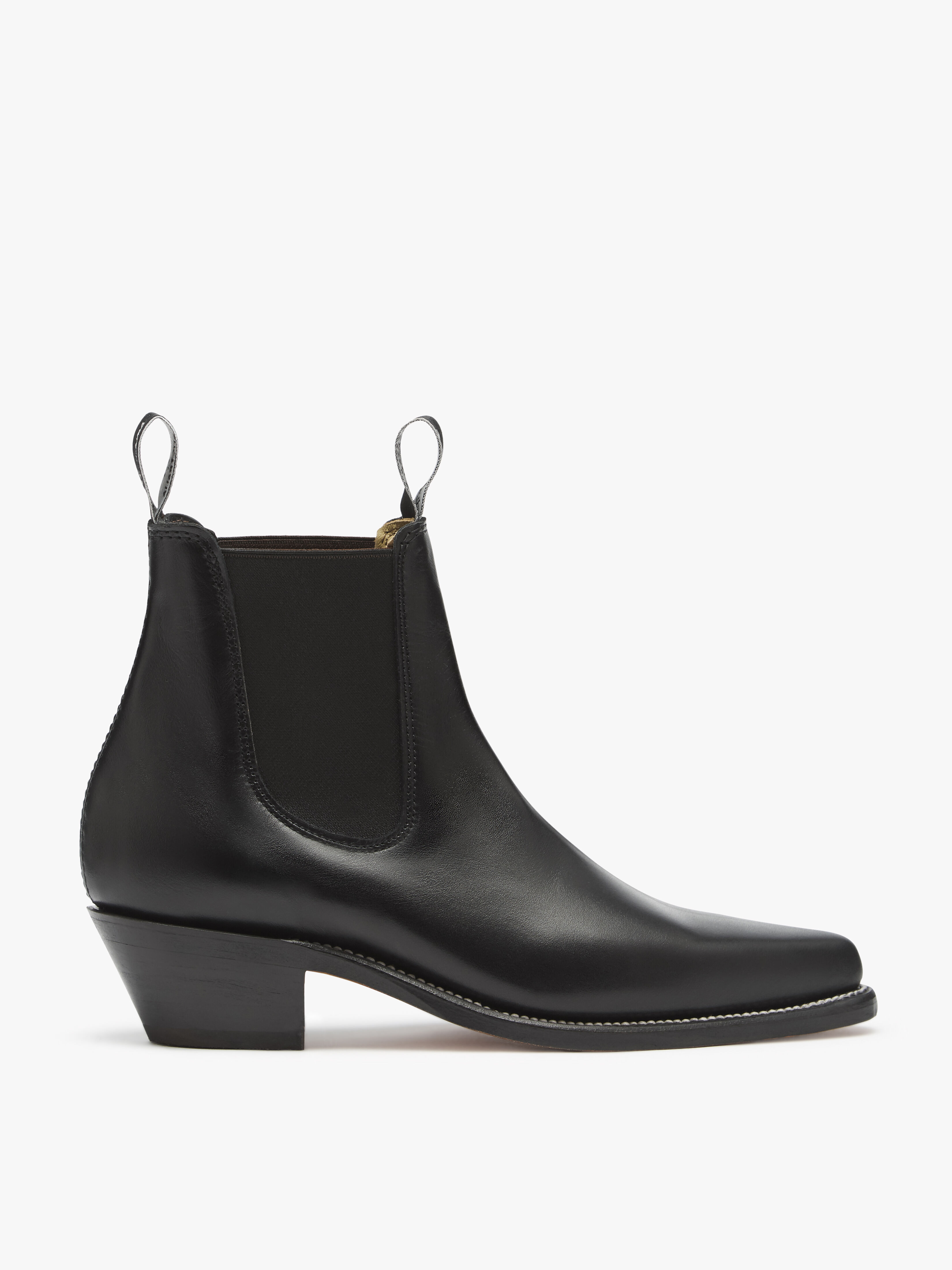 pyrenees boots